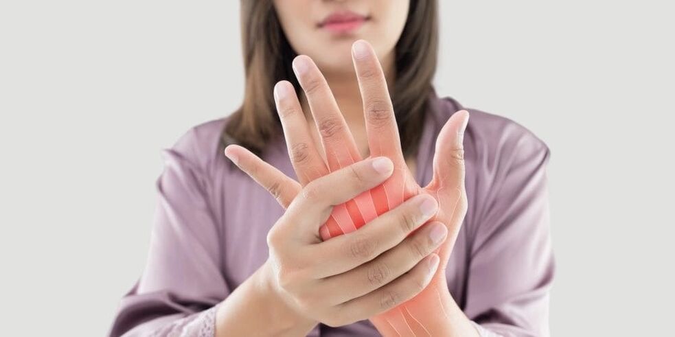 Redness of the skin and increasing pain in the joints of the fingers are symptoms of rheumatoid arthritis.